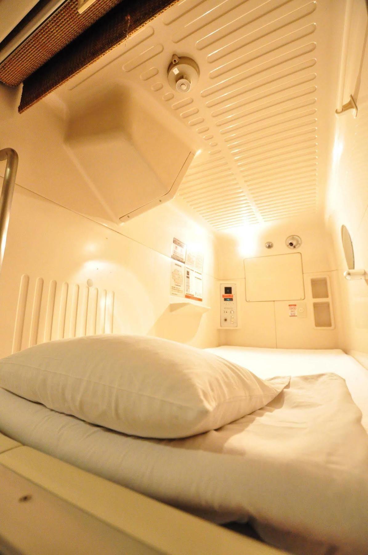 Hôtel capsule Capsule Asahi Plaza Shinsaibashi Ōsaka